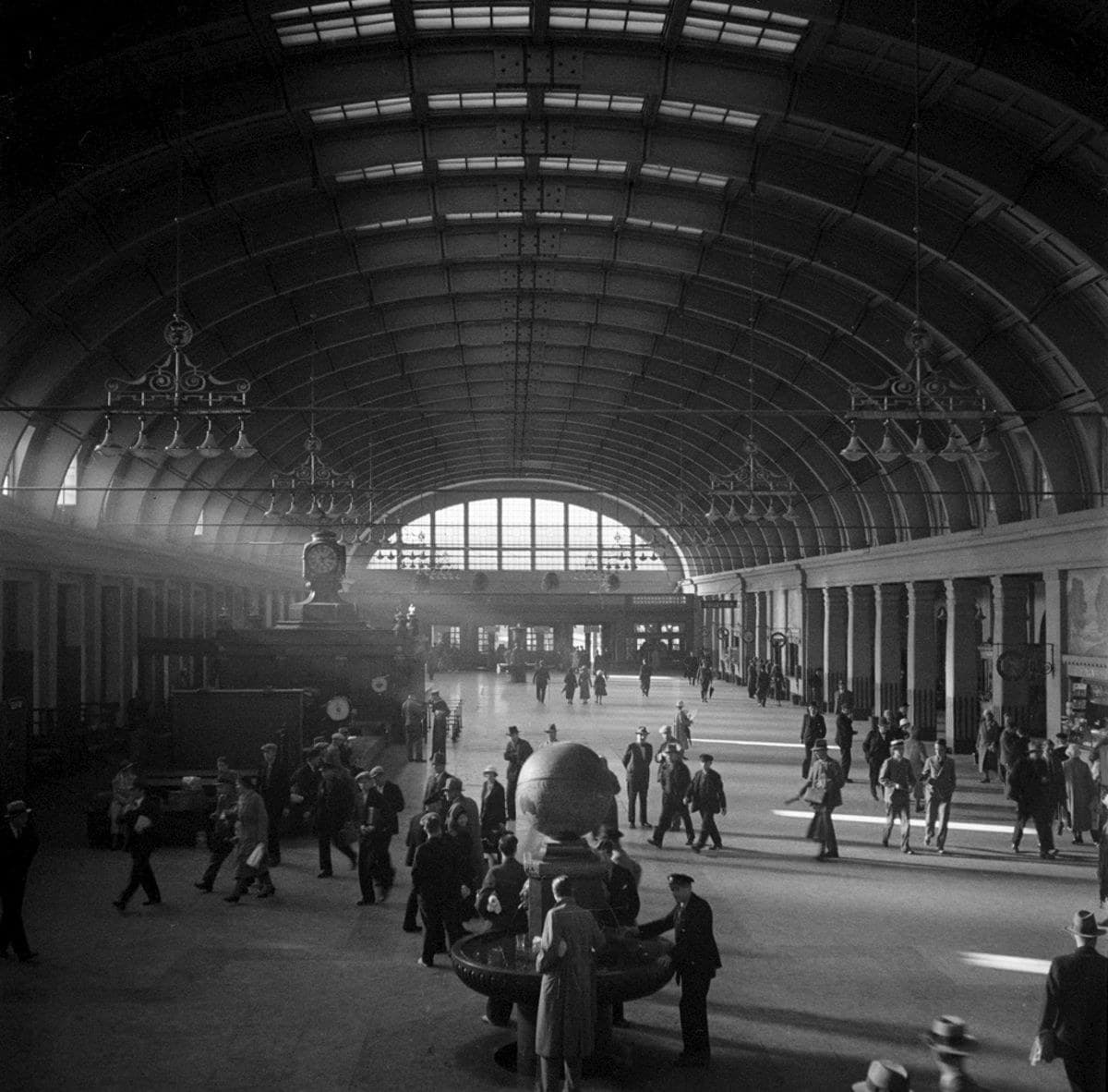 Centralhallen på Stockholms Centralstation, 1940-tal.